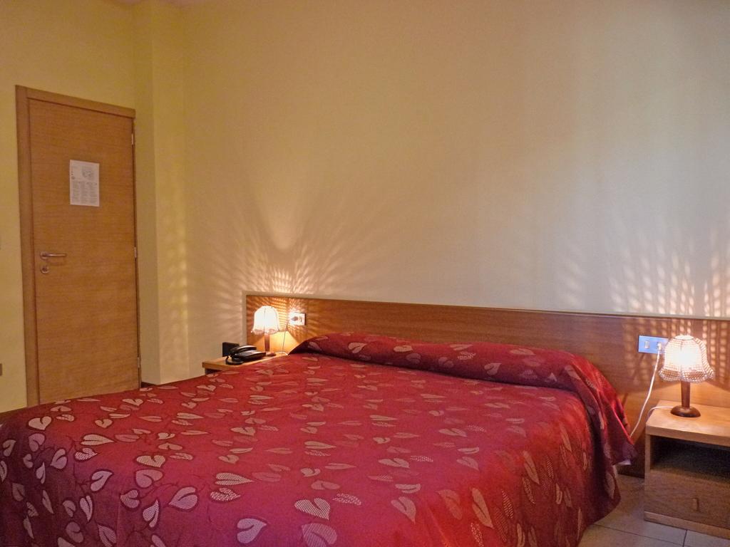 Hotel La Rosa Teglio Room photo