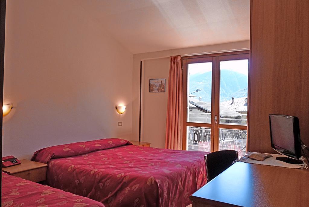 Hotel La Rosa Teglio Exterior photo